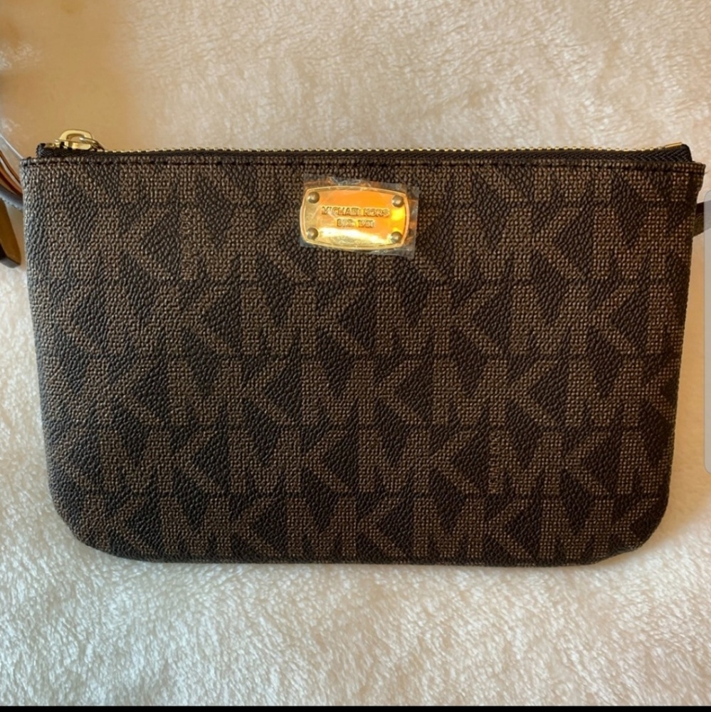 Michael kors fanny pack